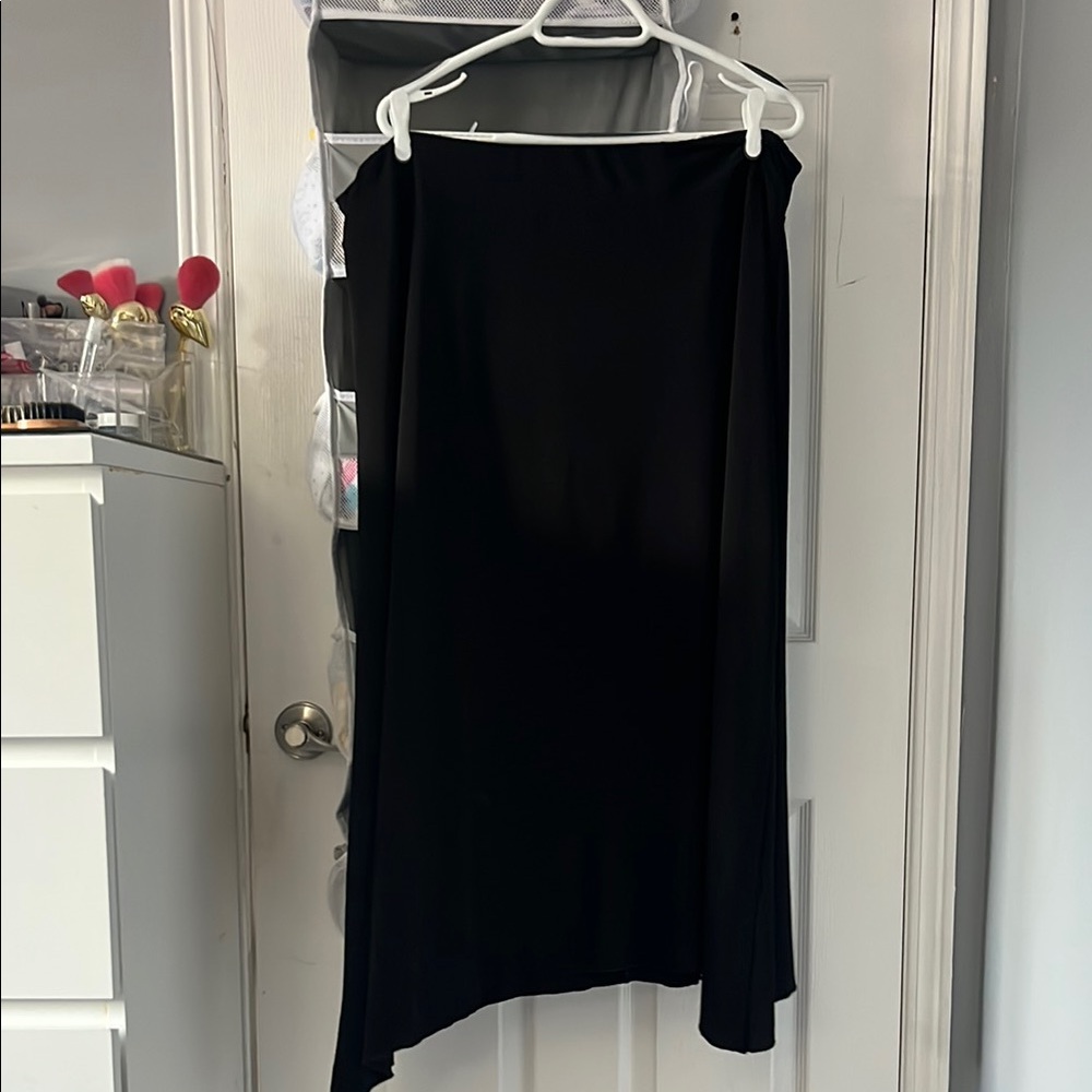 🚨1 WEEK ONLY🚨 Susan Lawrence long black skirt // lightly used